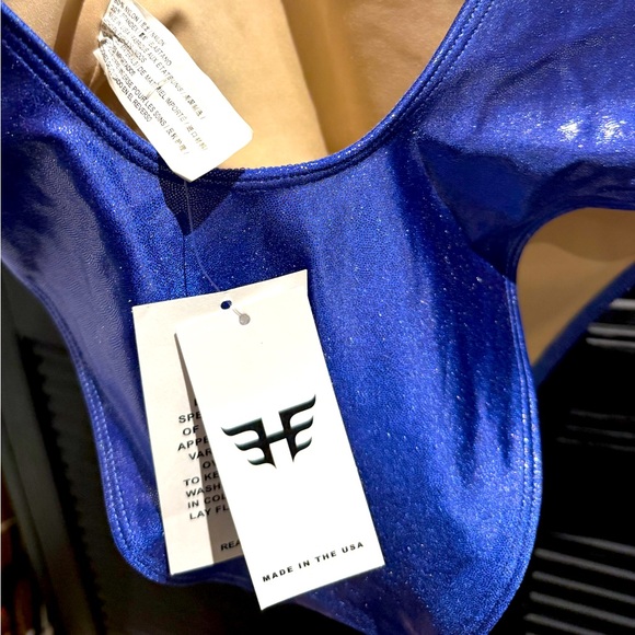 BRAND NEW Heroin Sport Marvel One Piece Swimsuit - Picture 3 of 6